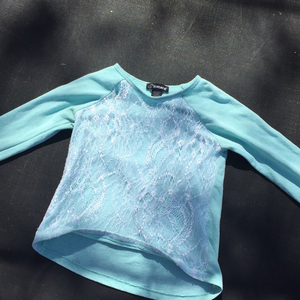 Teal shirt with lace